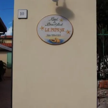 La Papaya 3* Marina Di Pisa