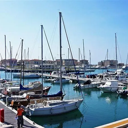 La Papaya Guest house 3*